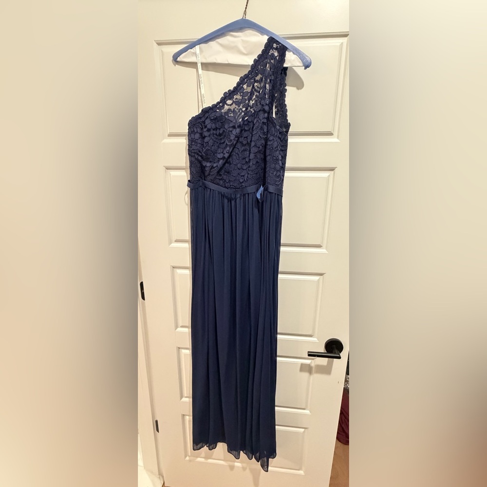 Size 12 David’s Bridal formal/ Bridesmaid dress Navy One shoulder